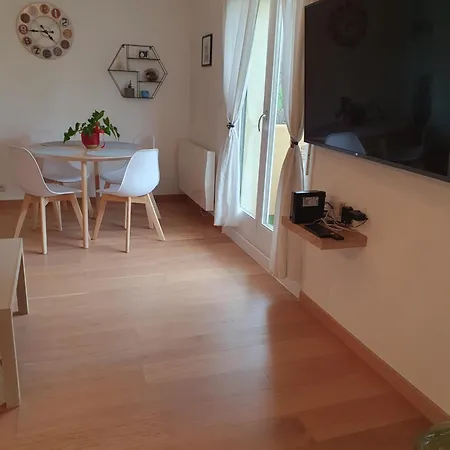 L'obernois Situe Dans 1 Privee